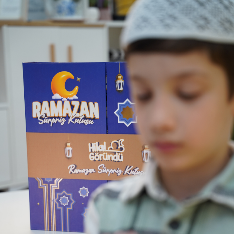 Hilal Göründü Ramazan Sürpriz Kutusu (4-12 Yaş)